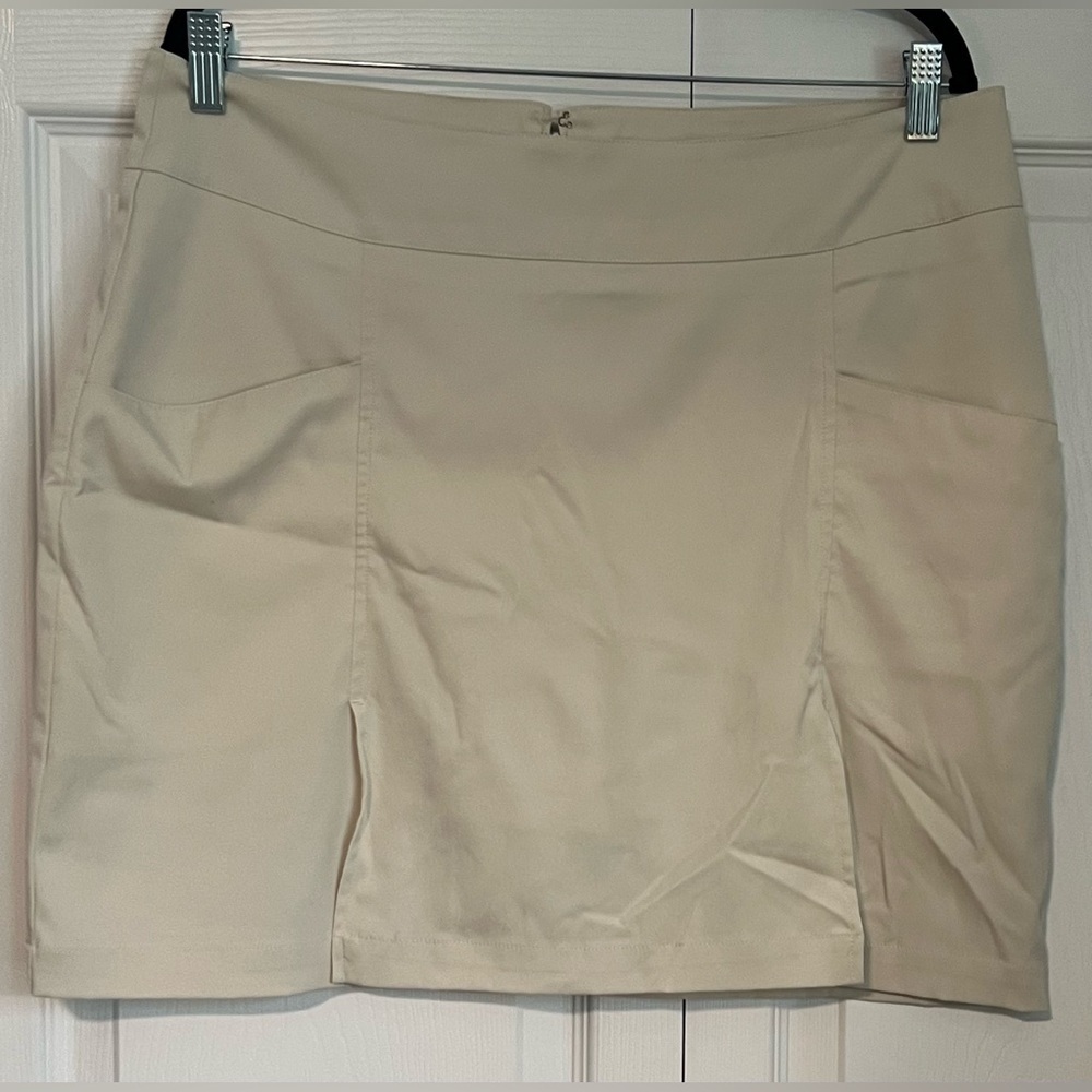 Women's Antigua "Desert Dry" Classic Cream Skort